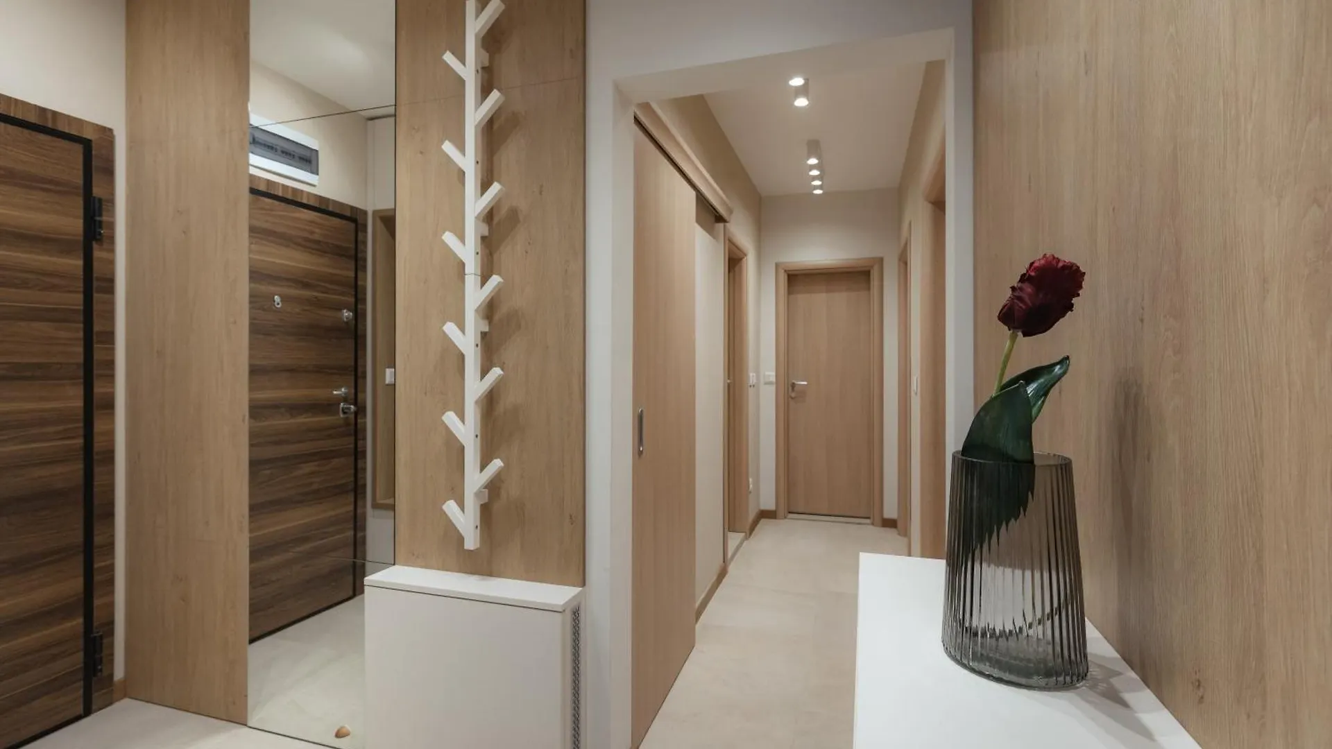 Brand New Luxury Apartments With Great Views ソフィア 0*,